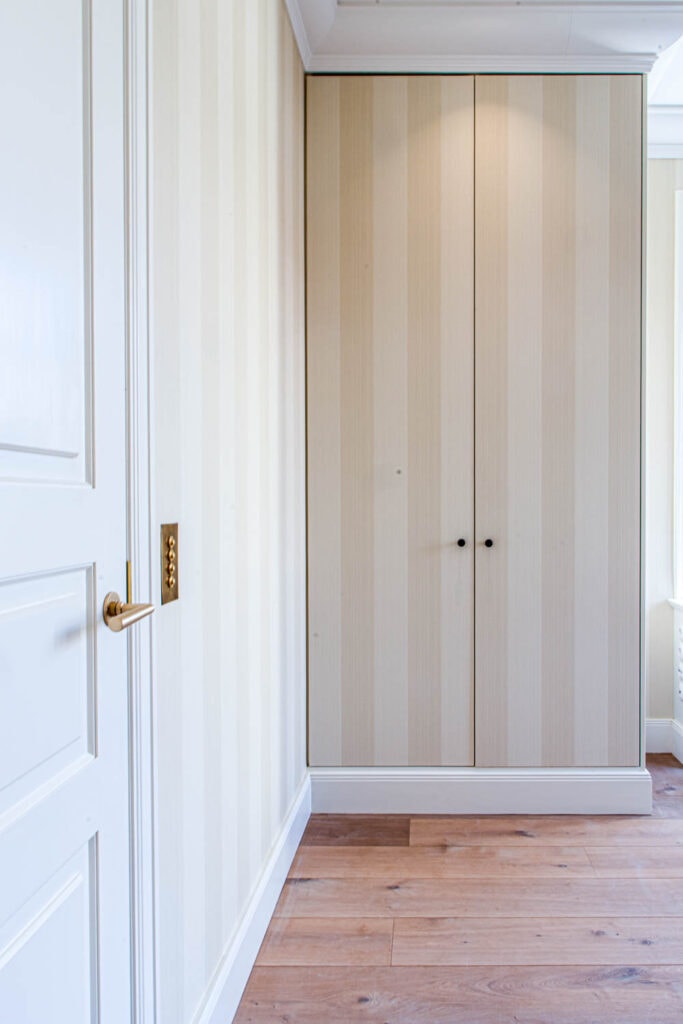 Einbauschrank mit Muster Schrankfronten