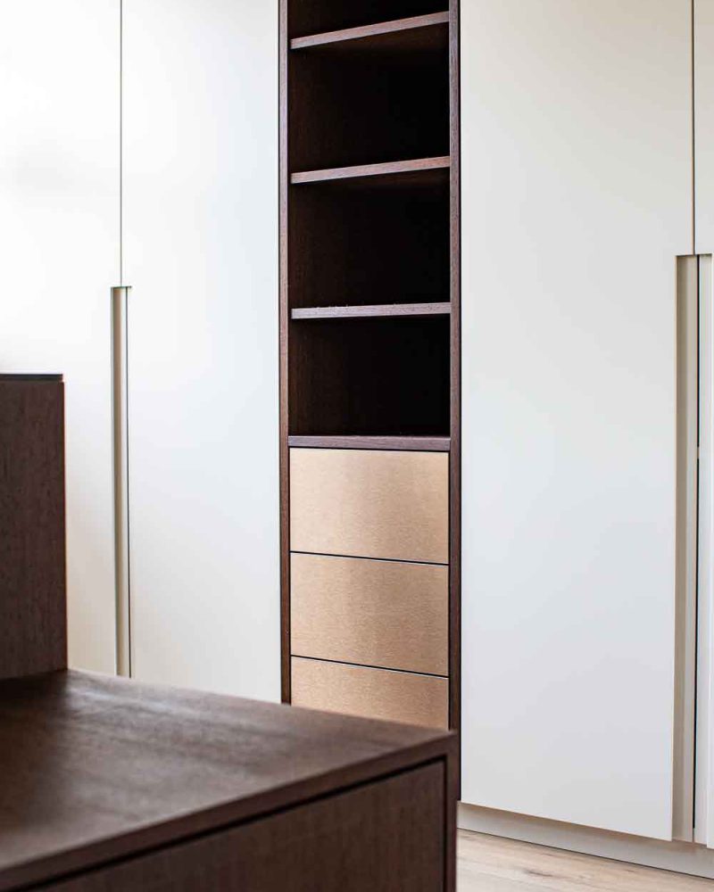 Neubau Stadtvill mit maßgefertigten Möbeln