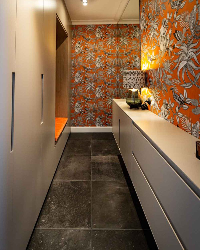 Tischlerei-Wendt-Inspiration-Projekt-FamilieAn.-Hamburg-Modern-Living-Diele-Gaderobe-Haengeschrank