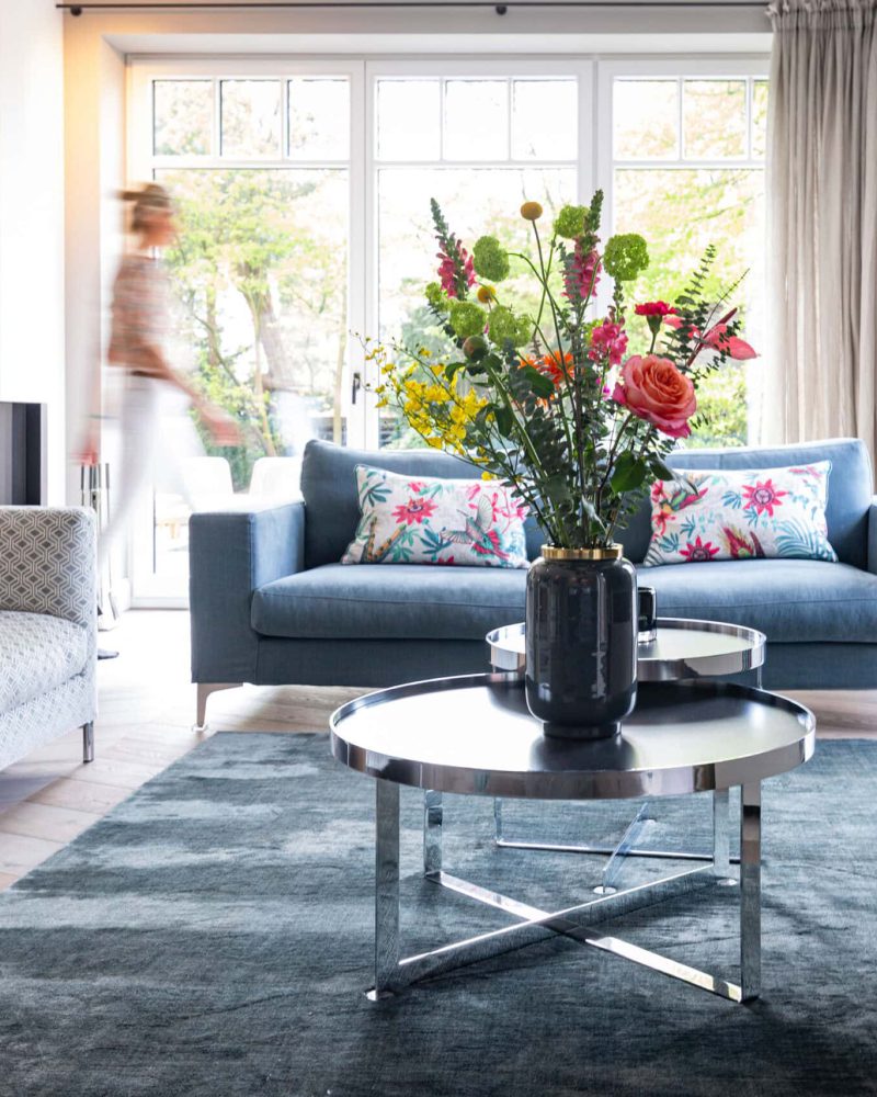 Neubau Stadtvill mit maßgefertigten Möbeln