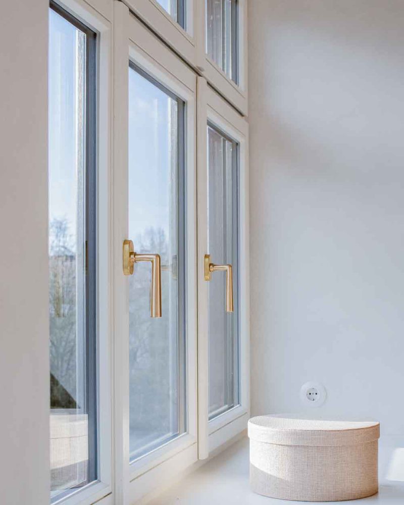 Tischlerei-Wendt-Inspiration-Projekt-FamilieAr-Elegantes-Wohnen-Tischlerarbeit-Hamburg-Fenster