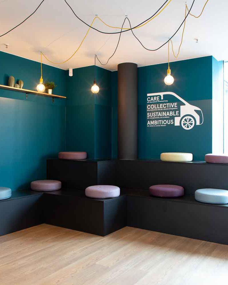 Tischlerei-Wendt-Inspiration-Projekt-MoiaOffice2-Sitzarena1-Hamburg