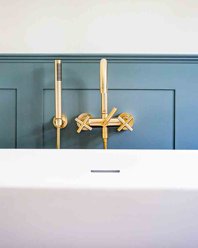 Tischlerei Wendt-bad-mit-massgeschneiterten-moebel (5)